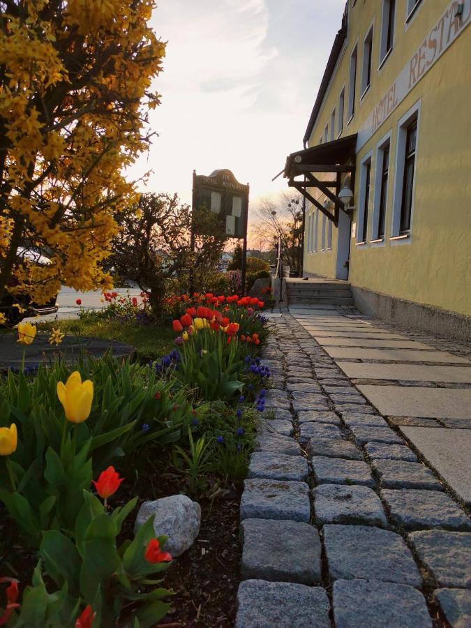 Hotel-Restaurant Kreuzhuber Neuburg am Inn Extérieur photo