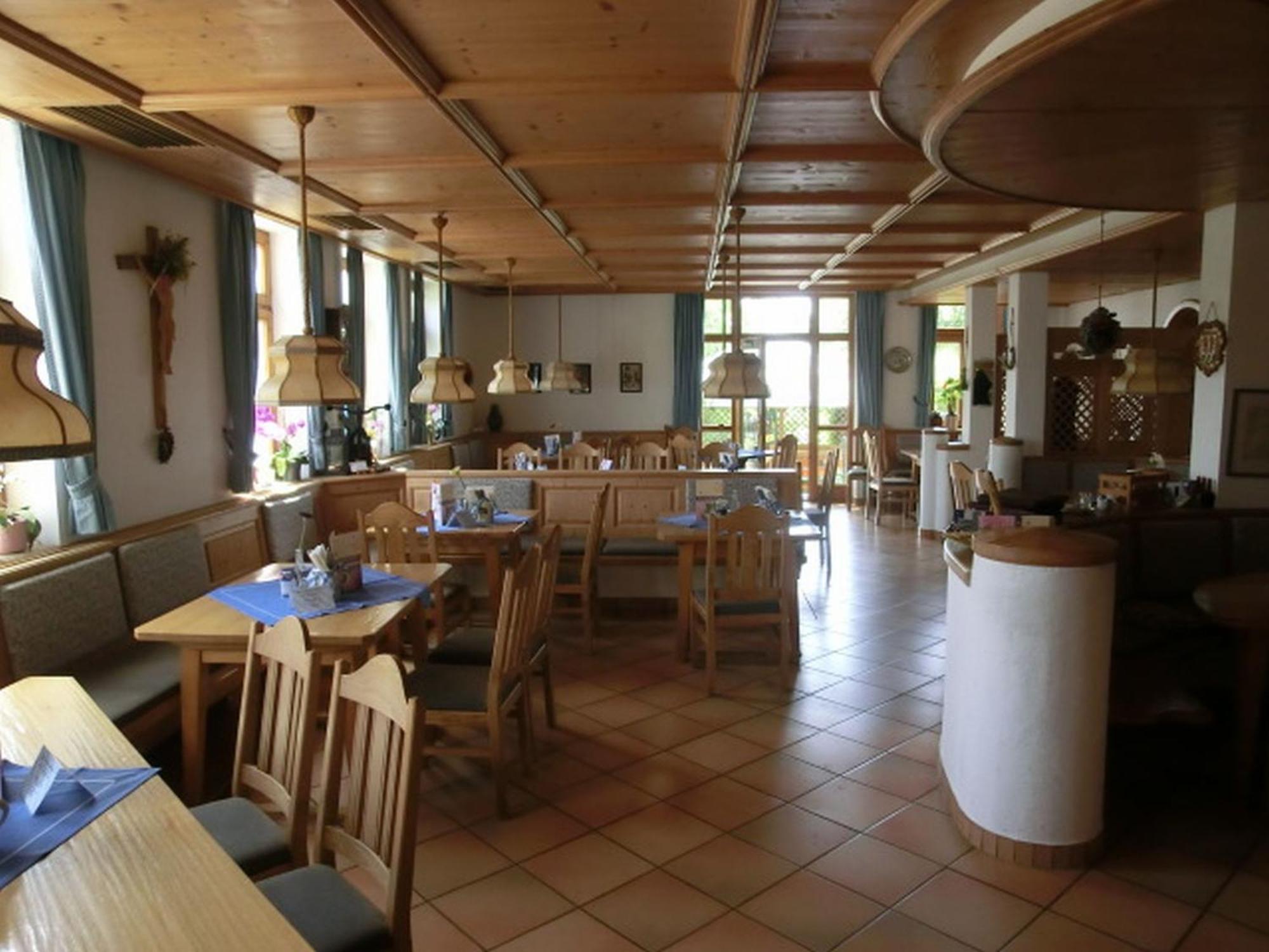 Hotel-Restaurant Kreuzhuber Neuburg am Inn Extérieur photo
